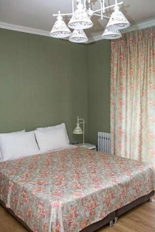 Гостевой дом Пани Яроцька Евпатория Трехместный номер с видом на море-3