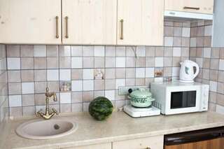 Гостевой дом Пани Яроцька Евпатория Трехместный номер с видом на море-6