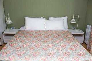 Гостевой дом Пани Яроцька Евпатория Трехместный номер с видом на море-2